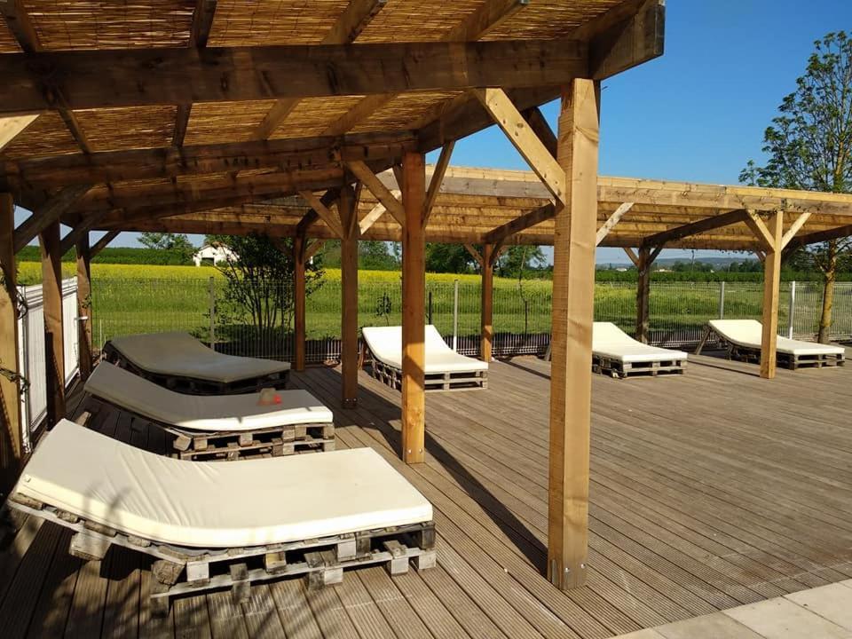 Bed and Breakfast Domaine Ramonjavel, glamping&alpaca's Fongrave Esterno foto